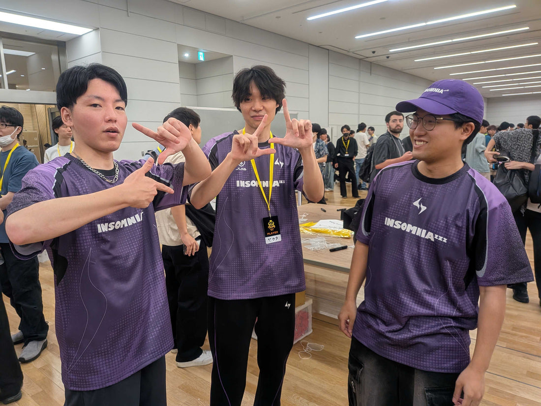 ※全員ポーズが間違っています
